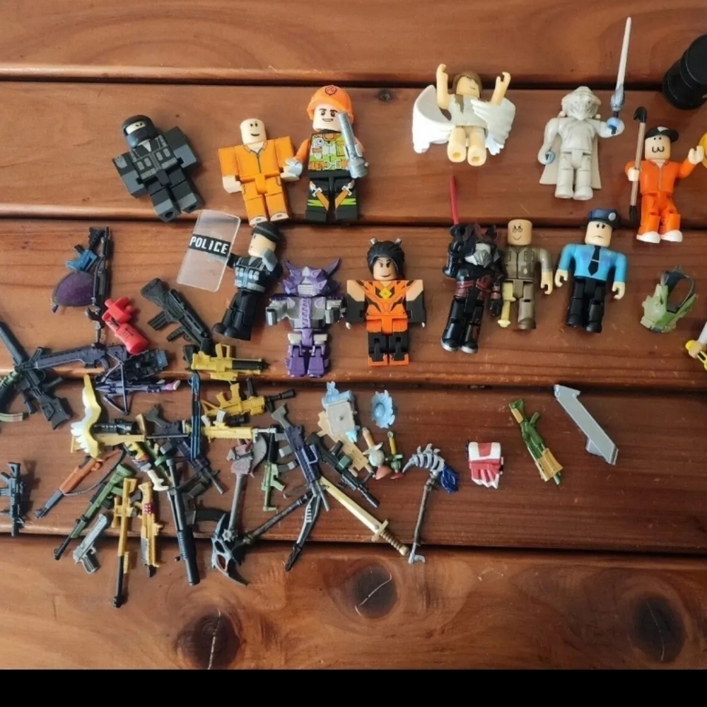Roblox toys and accessories lot